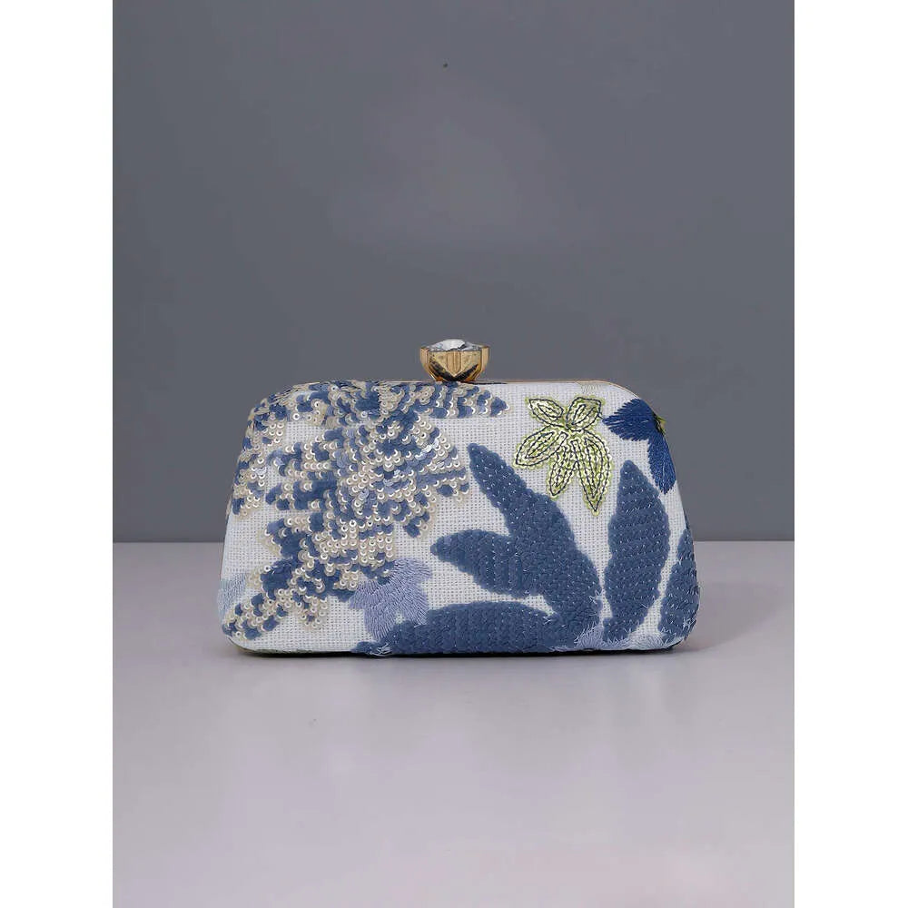 Leona – Bestickte Abendtasche mit Blumen-Muster