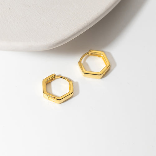 Aveline – Glossy Hexagon-Ohrringe mit luxuriöser Ausstrahlung